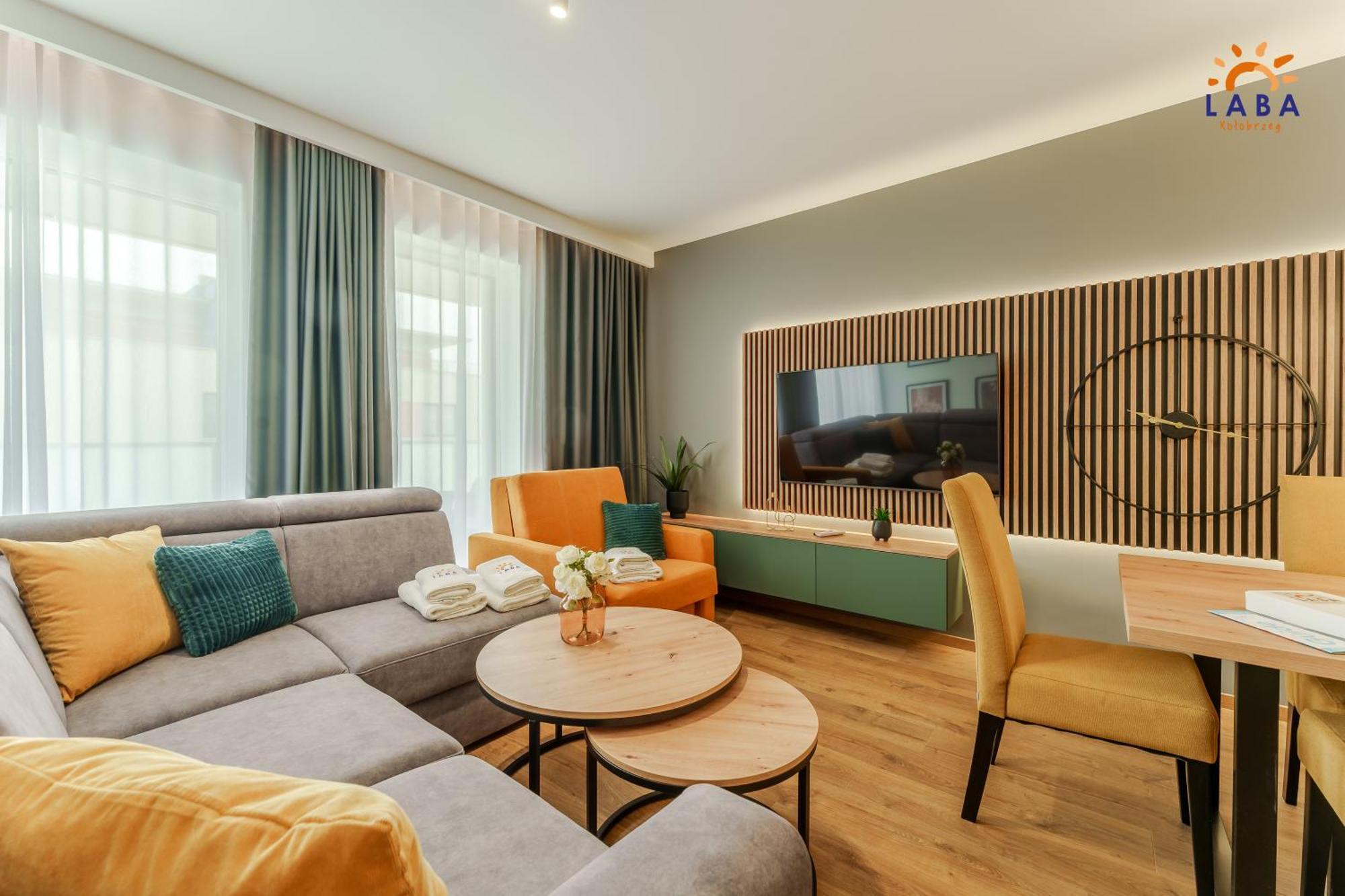 Laba Kolobrzeg Apartamenty Kollataja Z Parkingiem Exteriör bild
