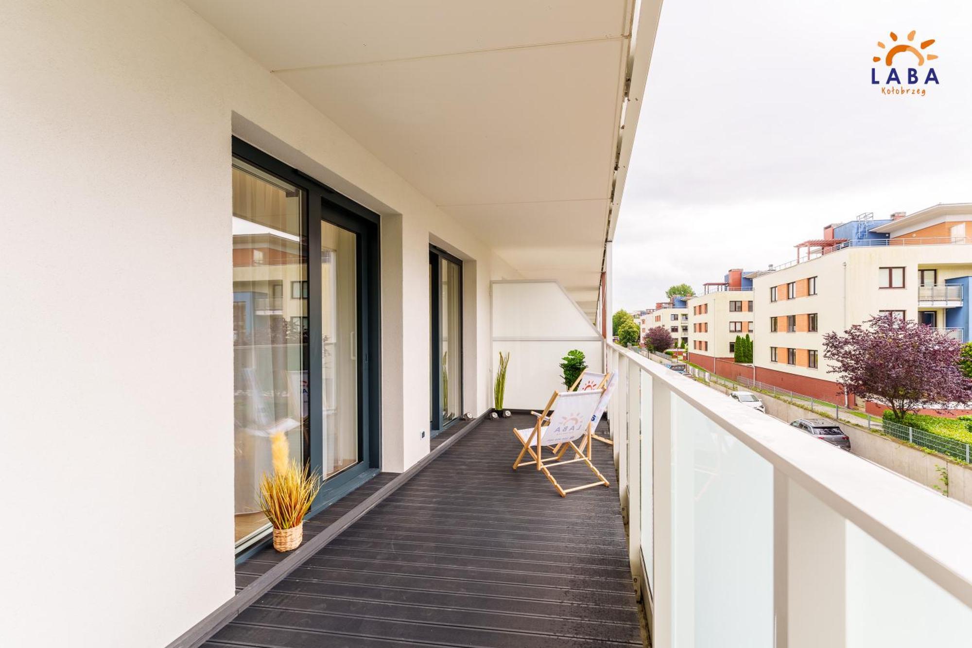 Laba Kolobrzeg Apartamenty Kollataja Z Parkingiem Exteriör bild