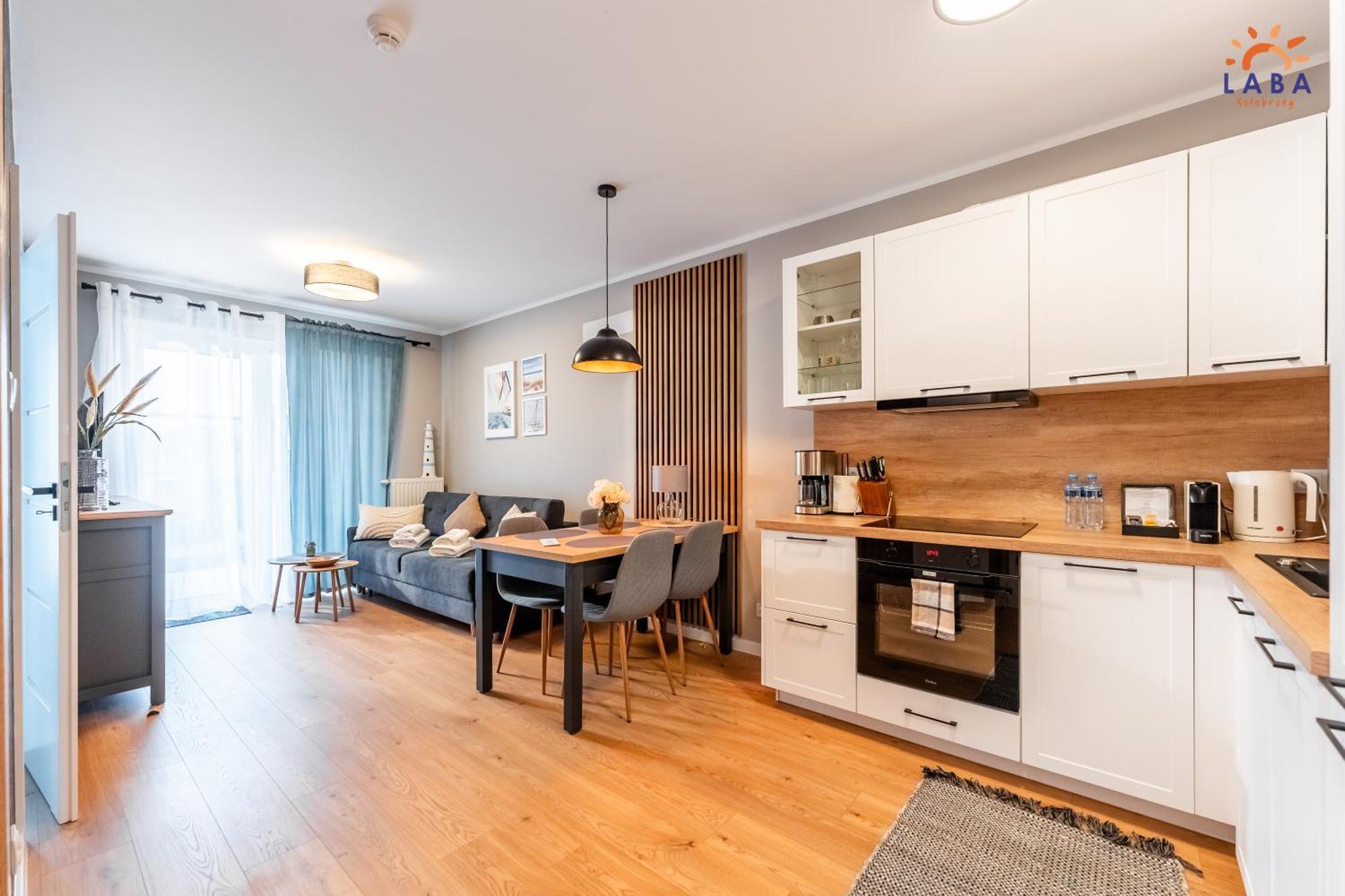 Laba Kolobrzeg Apartamenty Kollataja Z Parkingiem Exteriör bild